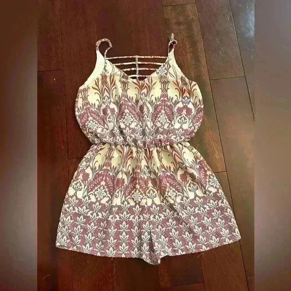 My Story Pants - My Story Women's Cream/Blue/Red Boho Pattern Summer V-Neck Romper Size M